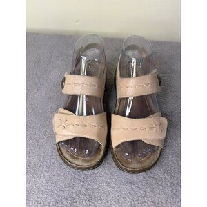 Hottie womens sandals Velcro closure size 3.5